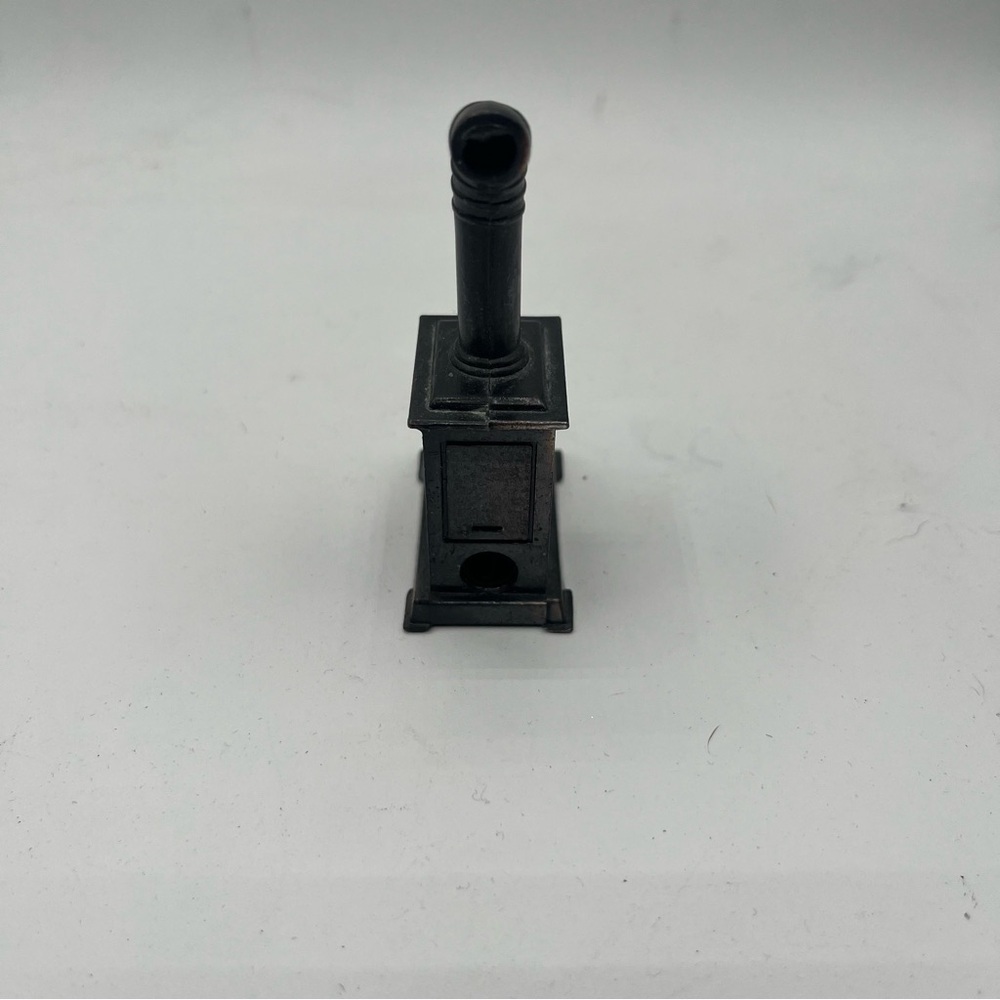 VINTAGE CAST SHARPENER